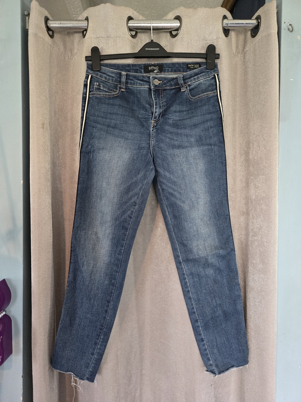 ⭐️Buffalo Women's Blue Side-Trim Straight Jeans⭐️